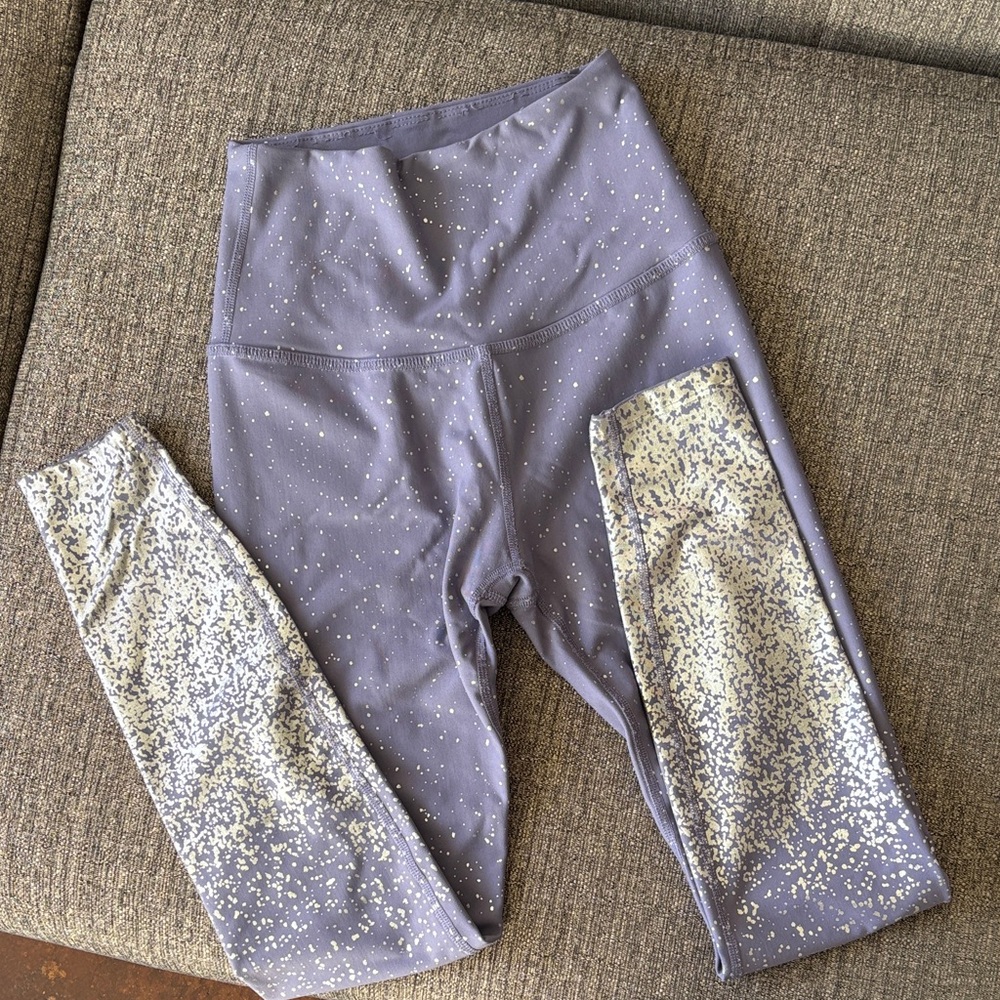 Beyond Yoga Purple and Silver Alloy Leggings - Picture 5 of 5